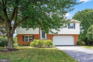 210 Kendale Rd, Red Lion, PA 17356