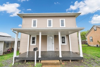 44 W 4th St, Fredericktown, OH 43019