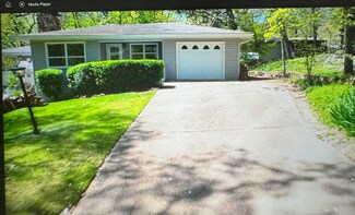609 Cherokee St, Branson, MO 65616