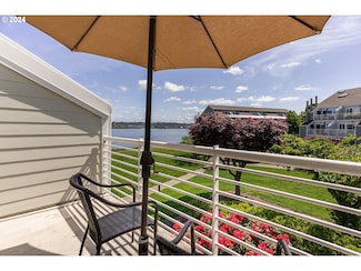 263 N Hayden Bay Dr Unit 263, Portland, OR 97217