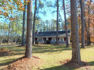 102 Cherry Branch Dr, Havelock, NC 28532
