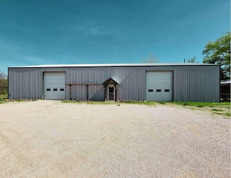 19065 E Highway 32, Stockton, MO 65785