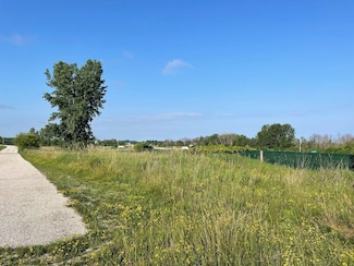 0 Sugar Maple Dr Unit 50311318, Luxemburg, WI 54217