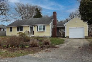 15 Stephen Dr, Chatham, MA 02633