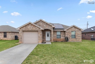 1213 Newman Ave, Iowa Park, TX 76367