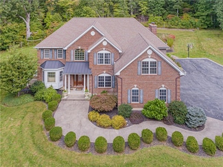 45 Whitetail Rd, Hopewell Junction, NY 12533