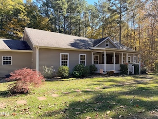 28 Jasper Ln, Sanford, NC 27330