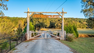 575 S Guinns Cove Ln, Hayden, AL 35079