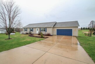 W5243 Chesebro Ln, Monticello, WI 53570