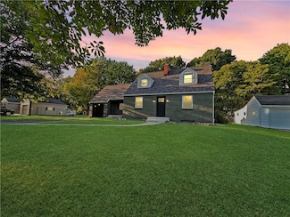 22 Lynda Ln, Rochester, NY 14624