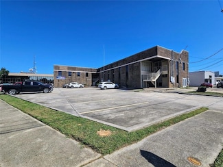 2315 N Woodlawn Ave, Metairie, LA 70001