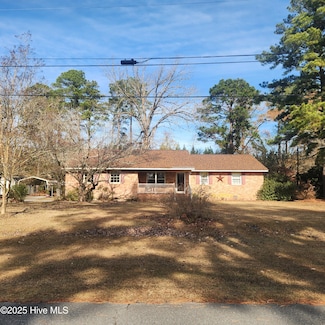 727 Fairlane Dr, Grifton, NC 28530