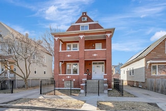 8518 S Marquette Ave, Chicago, IL 60617