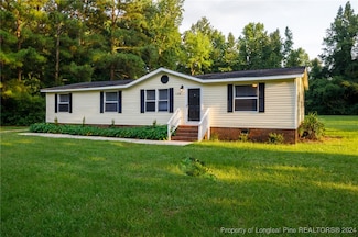 136 Deer Stand Dr, Lumberton, NC 28358