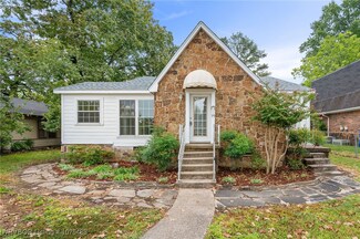 1003 S 22nd St, Fort Smith, AR 72901