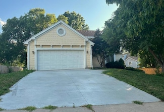 1505 NE 83rd St, Kansas City, MO 64118