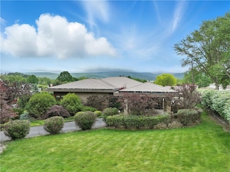 107 Belmont Cir, Uniontown, PA 15401