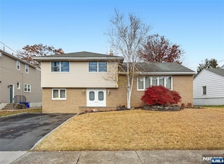 407 van Luyn Terrace, Saddle Brook, NJ 07663