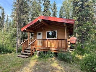 290 Beberg Ct, Fairbanks, AK 99709