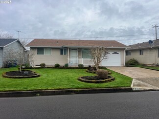 1432 Quinn Rd, Woodburn, OR 97071