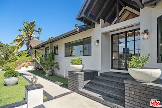 16540 Oldham St, Encino, CA 91436