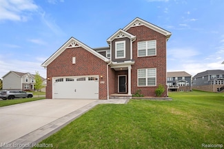 2610 Ironton Dr, Commerce Township, MI 48390