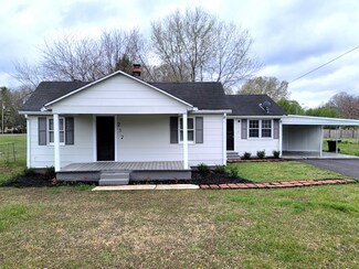 212 S Roosevelt St, Tullahoma, TN 37388