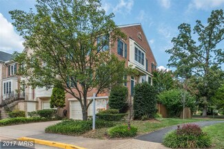 2249 Journet Dr, Dunn Loring, VA 22027