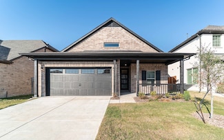 2423 Lundy Canyon St, Forney, TX 75126