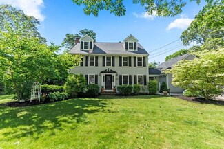 12 Bartlett Ave, Duxbury, MA 02332