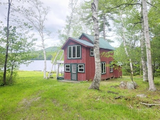 16 Mellen Ln, Wilton, ME 04294