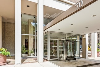70 W Burton Place Unit 1101F, Chicago, IL 60610