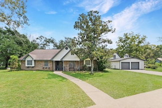 31512 Walnut Creek Rd, Magnolia, TX 77355