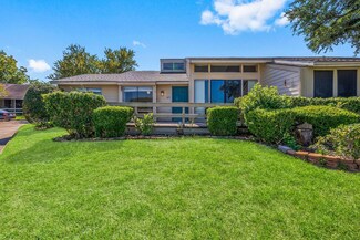 49 April Point Dr N, Montgomery, TX 77356