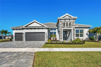 8500 Candlewood Ct, Sarasota, FL 34240