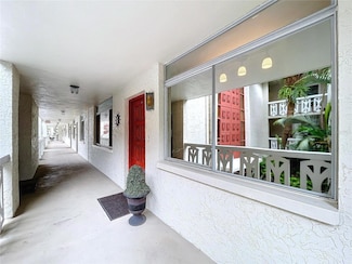 1012 Pearce Dr Unit 211, Clearwater, FL 33764