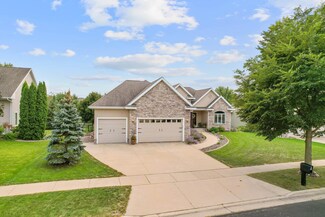 404 N Ridge Dr, Waunakee, WI 53597