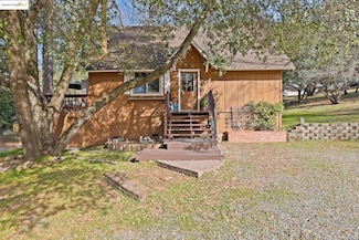 13161 Jackson Mill Dr, Groveland, CA 95321