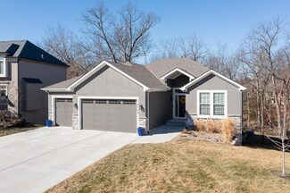4728 Grove St, Shawnee, KS 66226