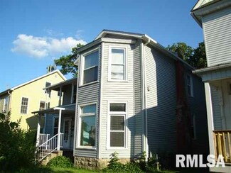 127 W 13th St, Davenport, IA 52803