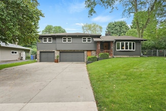 6210 Winnequah Rd, Monona, WI 53716