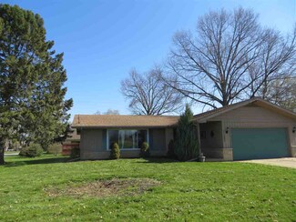 11205 Alta Vista Dr, Leo, IN 46765