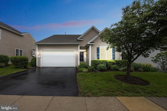 1744 Ashbrooke Ave, Garnet Valley, PA 19060