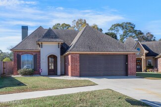 211 Annabelle Ln, Lafayette, LA 70508