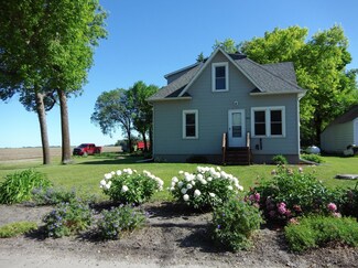 302 E 3rd St, Nielsville, MN 56568