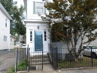 71 Bloomingdale St, Chelsea, MA 02150