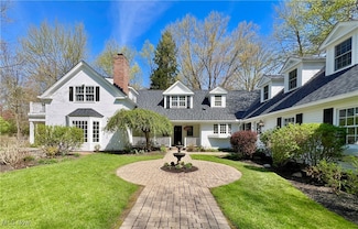 7055 Hickory Ln, Gates Mills, OH 44040