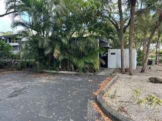 6381 Cotton Tail Rd, Hialeah, FL 33014