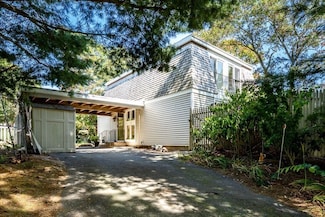 6 Santuit Pond Rd, Mashpee, MA 02649