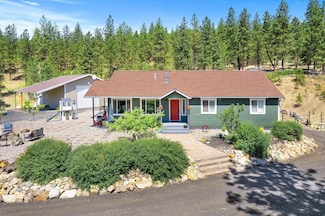 5814 Jergens Rd Unit B, Nine Mile Falls, WA 99026
